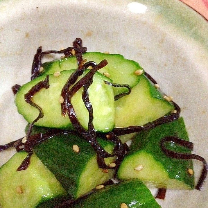 簡単すぎるポリ袋レシピ しそこんぶ きゅうり和え レシピ 作り方 By Chocola43 楽天レシピ